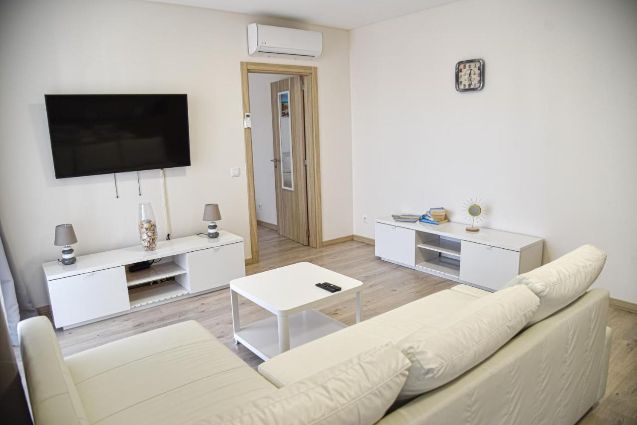 Apartamento Elegante Com Garagem E Piscina Na Praia Da Rocha Portimão Eksteriør billede