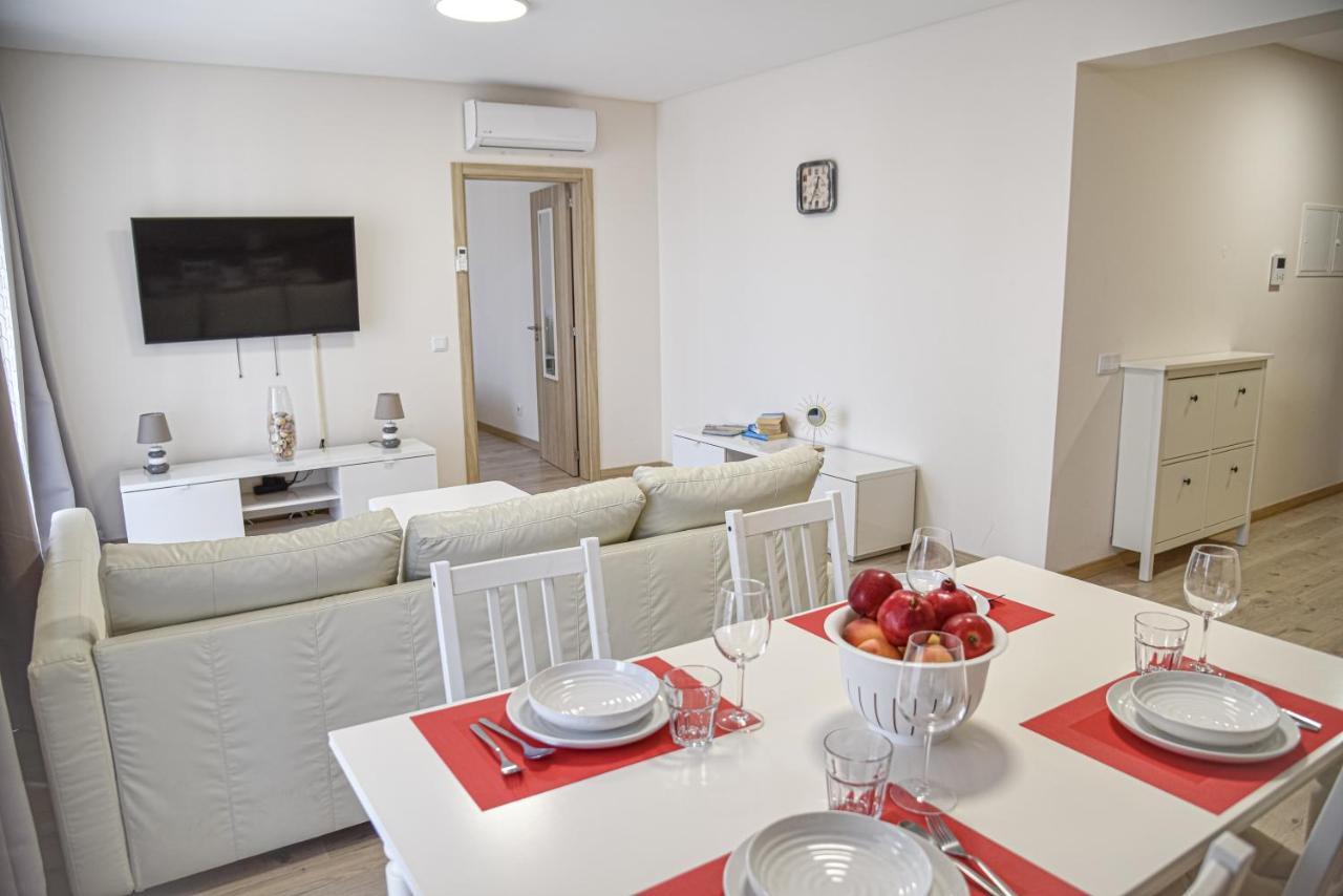 Apartamento Elegante Com Garagem E Piscina Na Praia Da Rocha Portimão Eksteriør billede