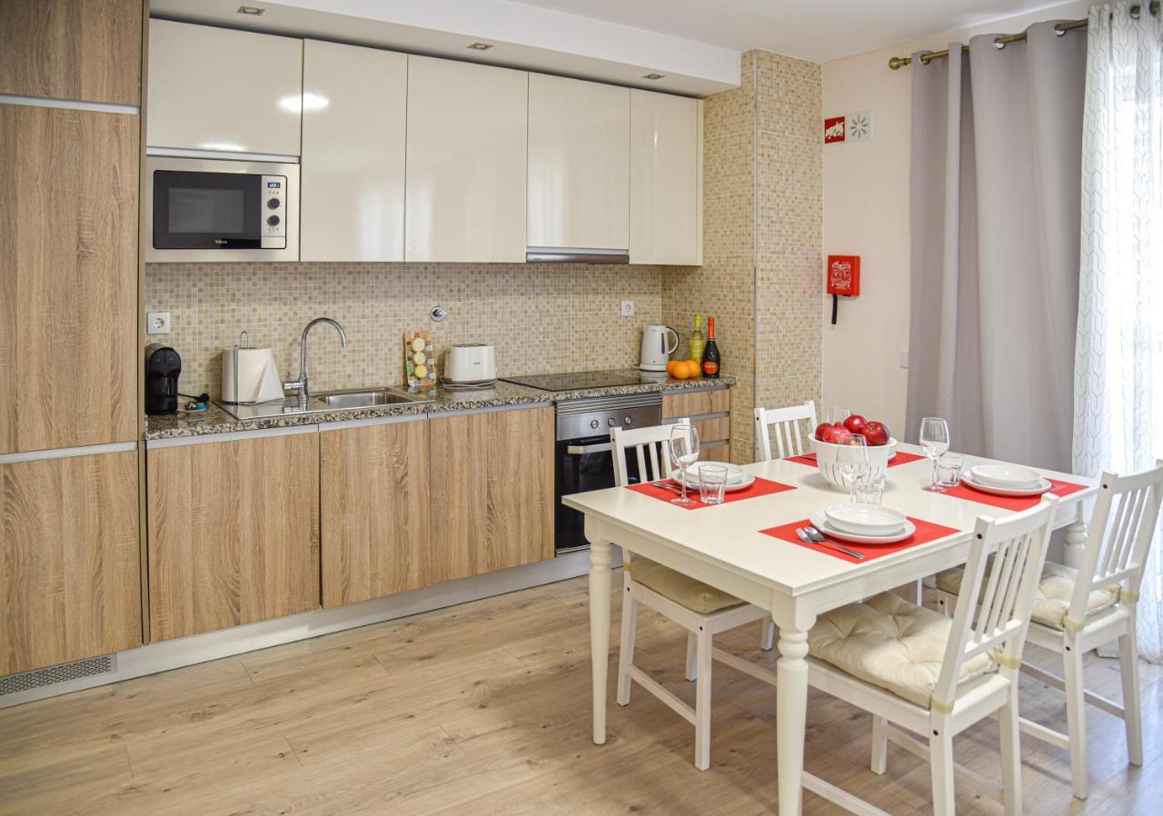 Apartamento Elegante Com Garagem E Piscina Na Praia Da Rocha Portimão Eksteriør billede