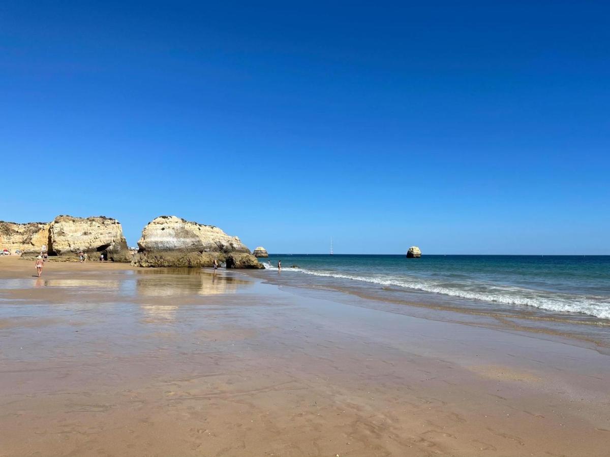 Apartamento Elegante Com Garagem E Piscina Na Praia Da Rocha Portimão Eksteriør billede