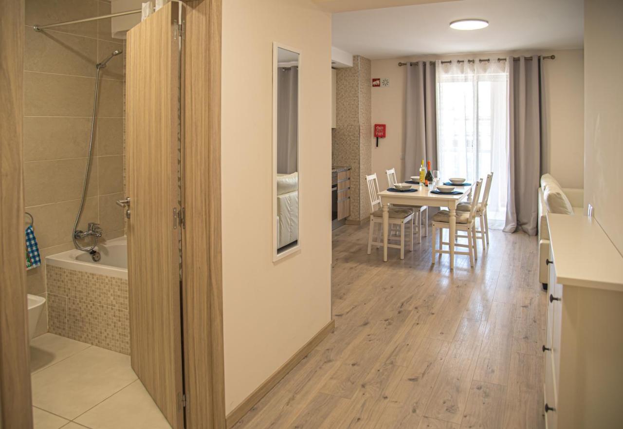 Apartamento Elegante Com Garagem E Piscina Na Praia Da Rocha Portimão Eksteriør billede