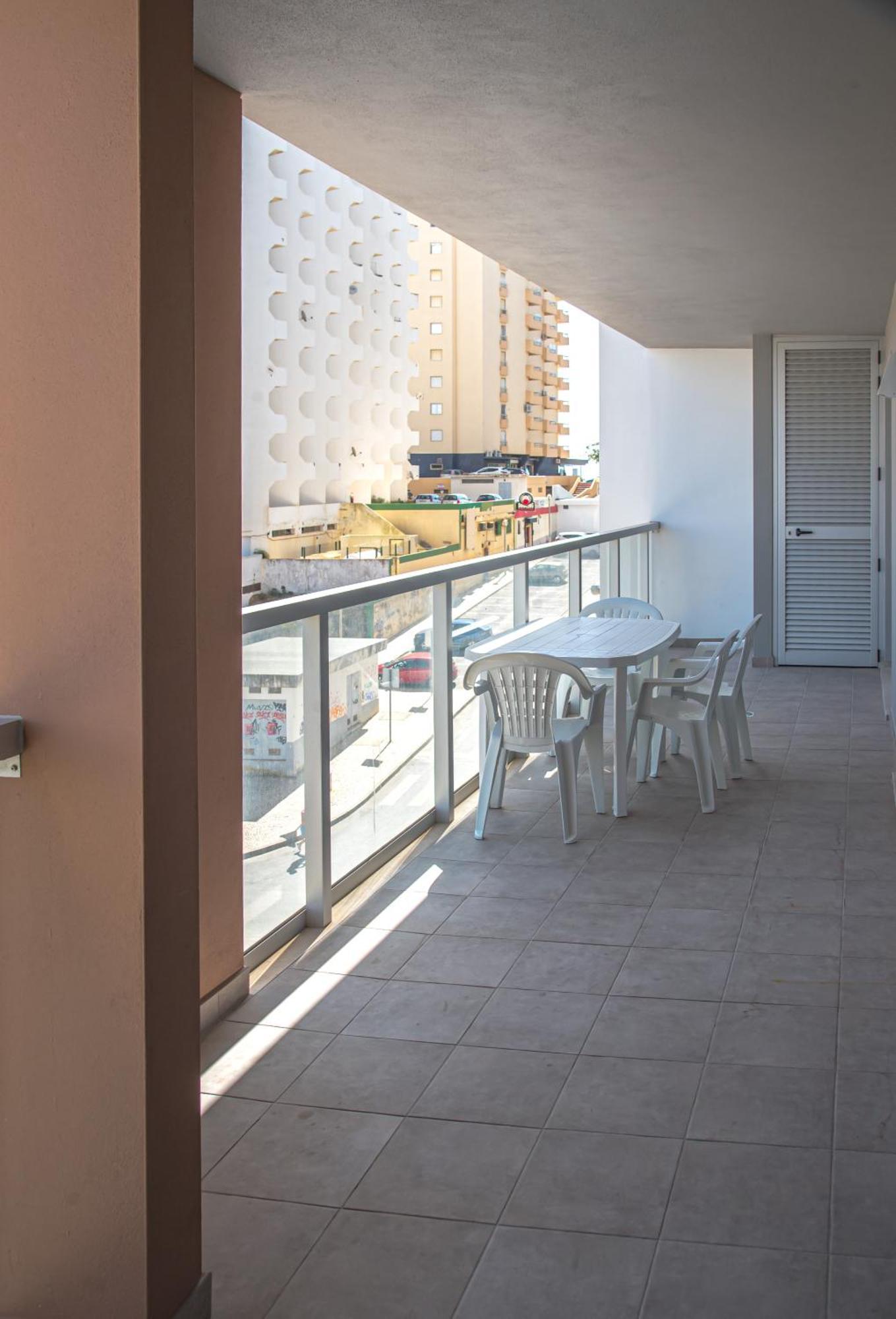 Apartamento Elegante Com Garagem E Piscina Na Praia Da Rocha Portimão Eksteriør billede