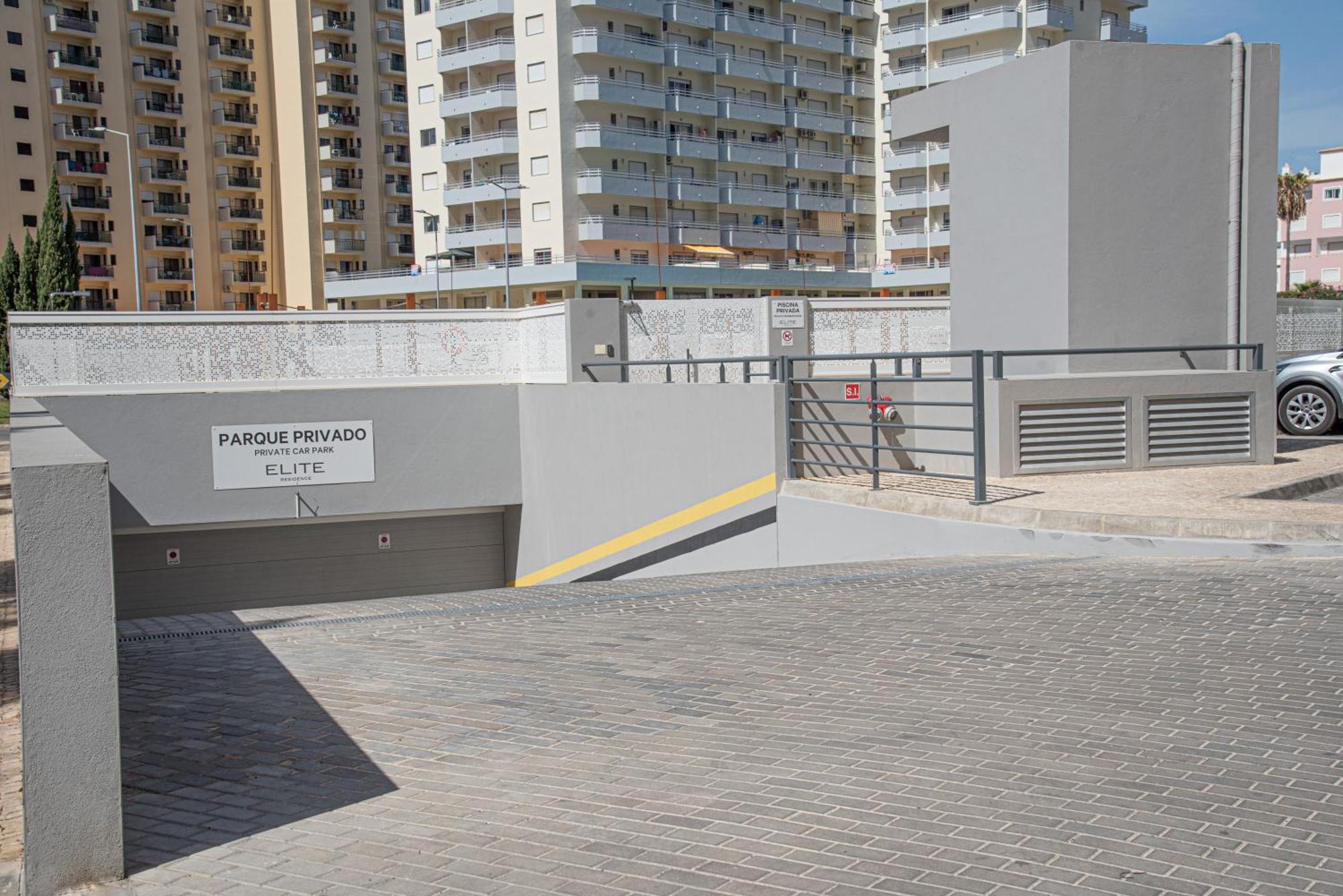 Apartamento Elegante Com Garagem E Piscina Na Praia Da Rocha Portimão Eksteriør billede